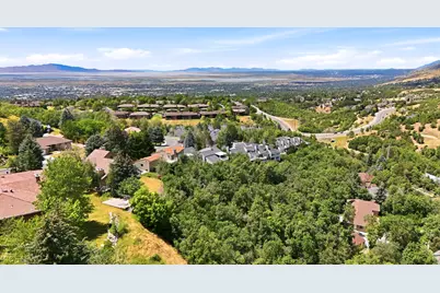 1979 S Cave Hollow Way, Bountiful, UT 84010 - Photo 53