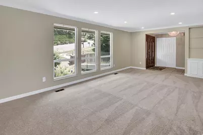 4117 Bona Villa Dr, Ogden, UT 84403 - Photo 3