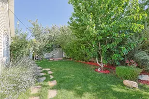 333 Candellaria Dr, Tooele, UT 84074 - Photo 37