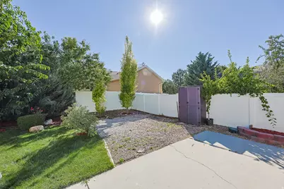 333 Candellaria Dr, Tooele, UT 84074 - Photo 39