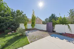 333 Candellaria Dr, Tooele, UT 84074 - Photo 39