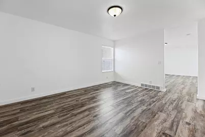 333 Candellaria Dr, Tooele, UT 84074 - Photo 5