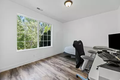 333 Candellaria Dr, Tooele, UT 84074 - Photo 23