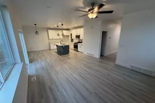 4882 E Lk Cor Dr, Eagle Mountain, UT 84005 - Photo 3