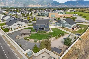 2352 W Island Dr, Kaysville, UT 84037 - Photo 51