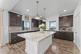 2352 W Island Dr, Kaysville, UT 84037 - Photo 13
