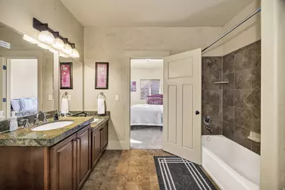 740 S Spruce Dr, Garden City, UT 84028 - Photo 37