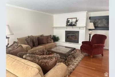 254 W Meadow Ln, Centerville, UT 84014 - Photo 5
