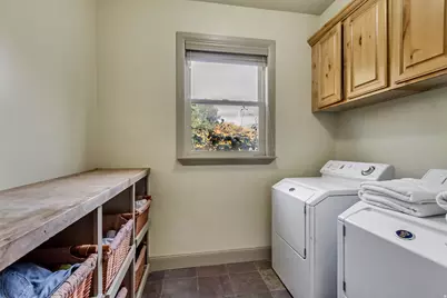 273 E Park View Cir, Bountiful, UT 84010 - Photo 31