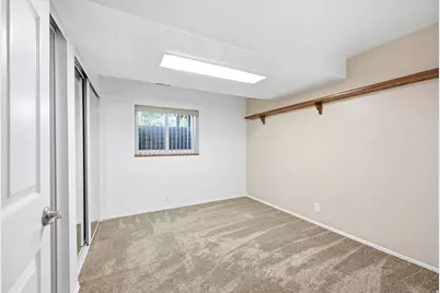 734 E Sandy Dunes Dr, Sandy, UT 84094 - Photo 25