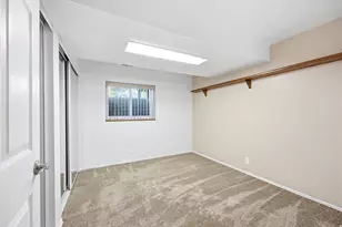 734 E Sandy Dunes Dr, Sandy, UT 84094 - Photo 25