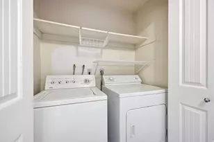 734 E Sandy Dunes Dr, Sandy, UT 84094 - Photo 23