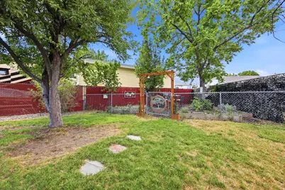 7682 S 2500 W, West Jordan, UT 84084 - Photo 23