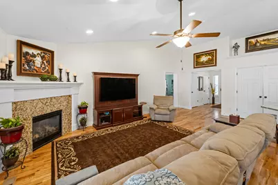 8768 N Durham Ct, Eagle Mountain, UT 84005 - Photo 17