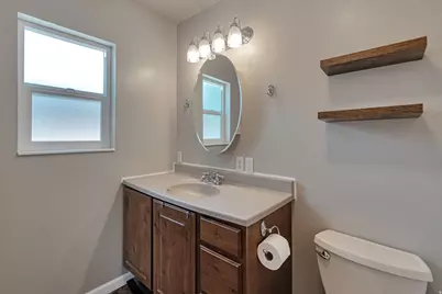 566 E King St N, American Fork, UT 84003 - Photo 17