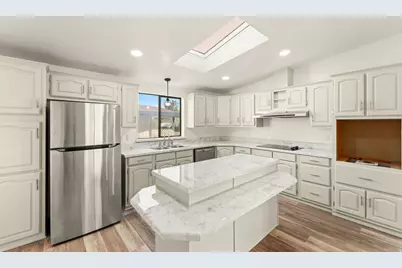 1350 W 300 N #14, Clearfield, UT 84015 - Photo 3