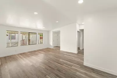 1350 W 300 N #14, Clearfield, UT 84015 - Photo 11