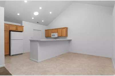 486 W 300 S #B, Springville, UT 84663 - Photo 11