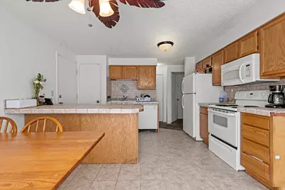 711 S 1600 E #C2, Clearfield, UT 84015 - Photo 7