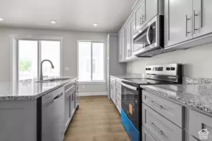 4108 S 2835 W, Roy, UT 84067 - Photo 5