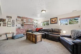 609 Seagull Dr, Tooele, UT 84074 - Photo 11