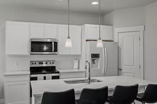 468 E London Wy, Clearfield, UT 84015 - Photo 5