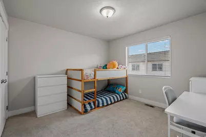 468 E London Way, Clearfield, UT 84015 - Photo 11