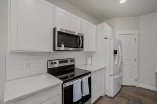 468 E London Wy, Clearfield, UT 84015 - Photo 5