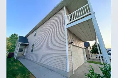 1518 E Shadow Dr, Eagle Mountain, UT 84005 - Photo 3