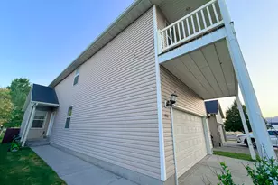 1518 E Shadow Dr, Eagle Mountain, UT 84005 - Photo 3