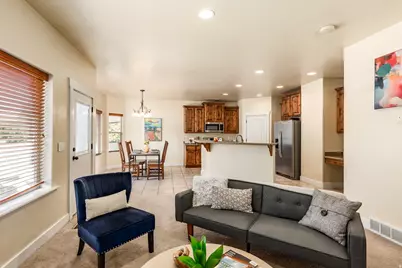 1848 E Rouen Cir, Holladay, UT 84117 - Photo 3
