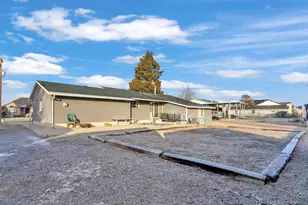2623 S 2000 W, Syracuse, UT 84075 - Photo 37