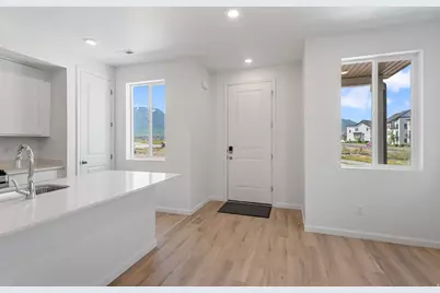 1296 E 1670 N #910, Payson, UT 84651 - Photo 3