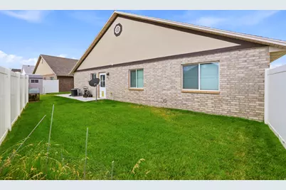 2656 S 2225 W, West Haven, UT 84401 - Photo 23