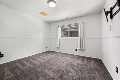 70 E 1150 N, Layton, UT 84041 - Photo 13