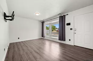 70 E 1150 N, Layton, UT 84041 - Photo 3