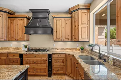 3480 E Macintosh Cir, Cottonwood Heights, UT 84121 - Photo 11
