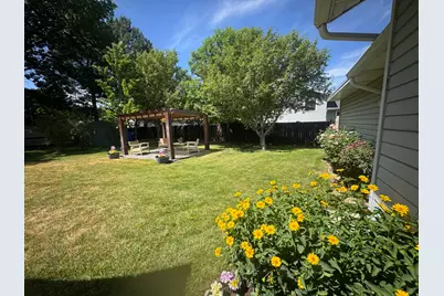 2425 E View Dr, South Weber, UT 84405 - Photo 7