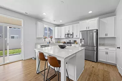 2112 W 3250 S, Syracuse, UT 84075 - Photo 3