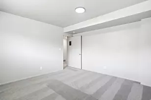 445 W 4900 S, Washington Terrace, UT 84405 - Photo 13