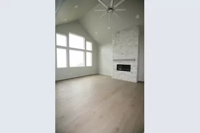 635 E Mountain Rd N, North Ogden, UT 84414 - Photo 3