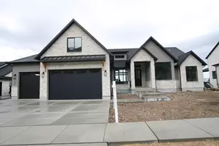 635 E Mountain Rd N, North Ogden, UT 84414 - Photo 1