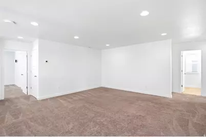 2060 W 900 N, Layton, UT 84041 - Photo 17