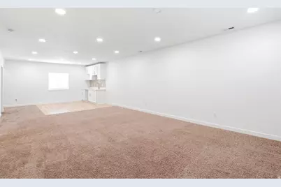 2060 W 900 N, Layton, UT 84041 - Photo 31