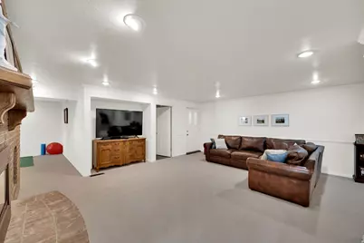 134 W Jennings Ln, Centerville, UT 84014 - Photo 31