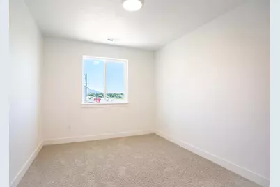 579 W 1775 N, Harrisville, UT 84404 - Photo 13