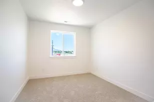 579 W 1775 N, Harrisville, UT 84404 - Photo 13
