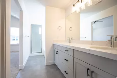 579 W 1775 N, Harrisville, UT 84404 - Photo 7