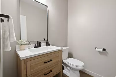 2088 S 2200 W, Woods Cross, UT 84087 - Photo 15