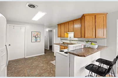 3670 S Lee Maur St W, West Valley, UT 84119 - Photo 7